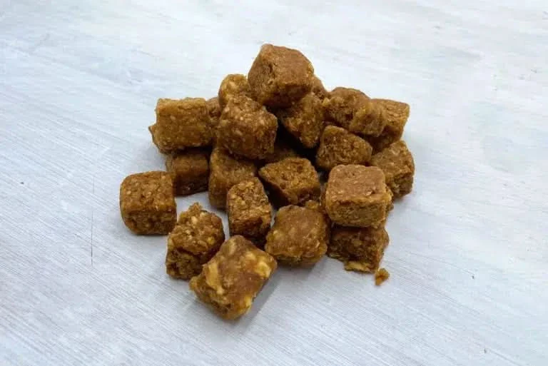 Ananas Cubes getrocknet Bio 300gr - Image 4