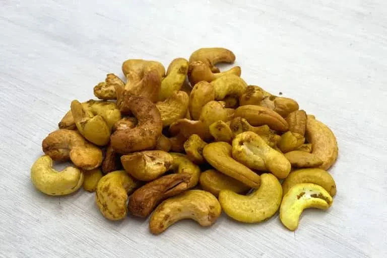 Jancy’s Curry Cashews Bio - Image 4